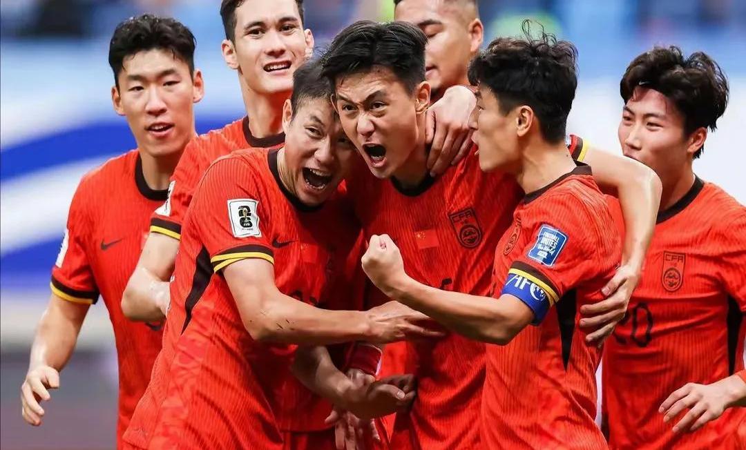 华沙军团队员表现出色,轻松击败对手的简单介绍 华沙军团队员表现出色,轻松击败对手的简单介绍