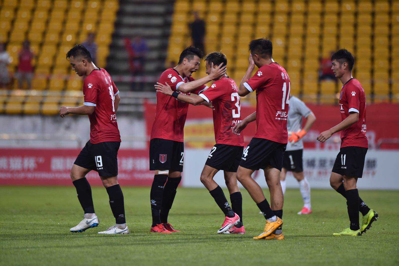 成都兴城主场大胜,积分攀升 成都兴城主场大胜,积分攀升